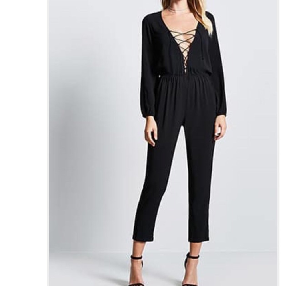 🚨SALE🚨Forever 21 Lace up Jumpsuit